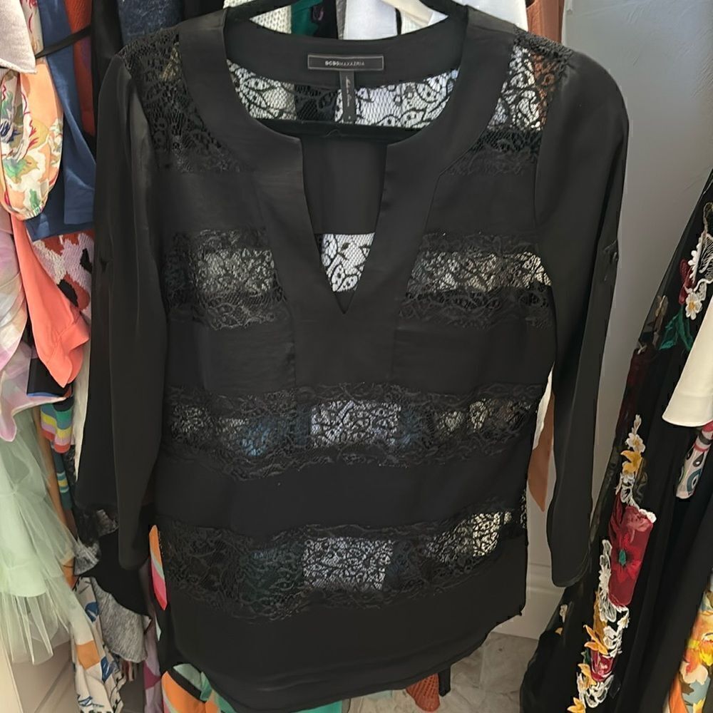 Bcbg long sleeved lace insert blouse- sz S